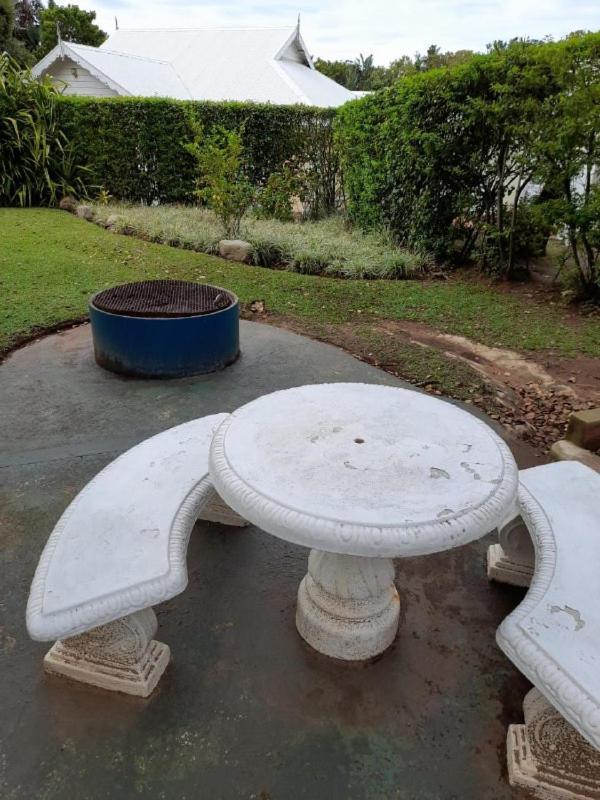 Appartamento 19 Montego Bay Caribbean Estate Port Edward Esterno foto