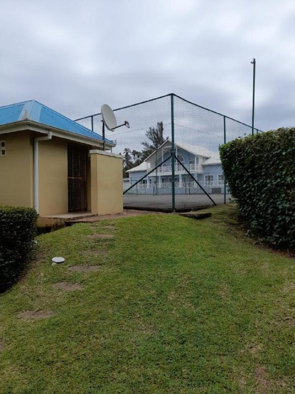 Appartamento 19 Montego Bay Caribbean Estate Port Edward Esterno foto