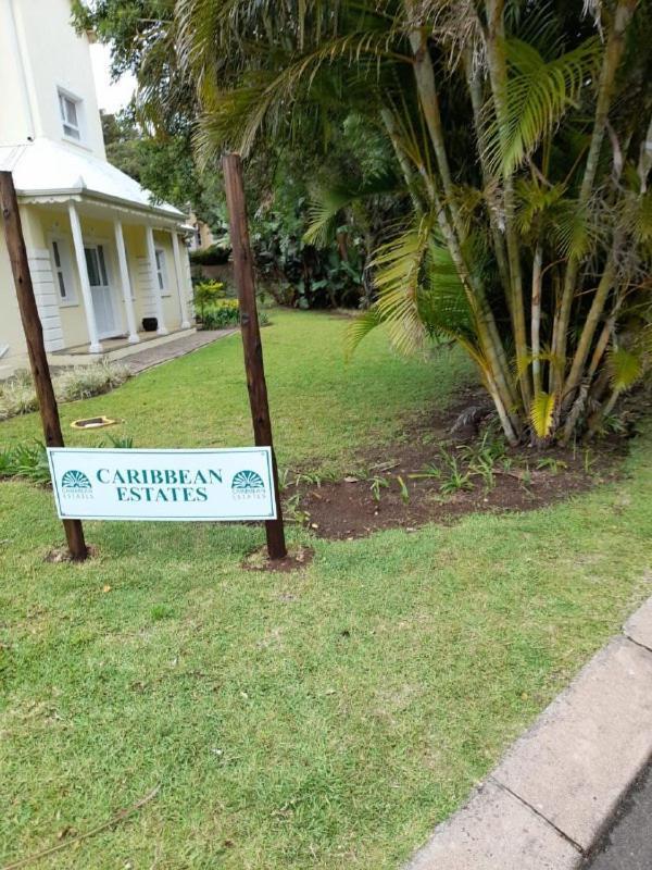 Appartamento 19 Montego Bay Caribbean Estate Port Edward Esterno foto