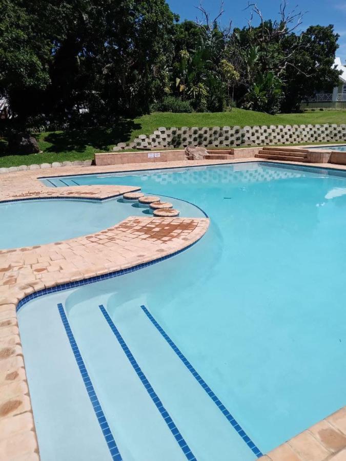 Appartamento 19 Montego Bay Caribbean Estate Port Edward Esterno foto